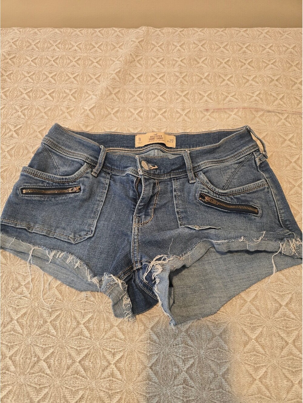 Hollister Women's Denim Short-Shorts Low Rise W29